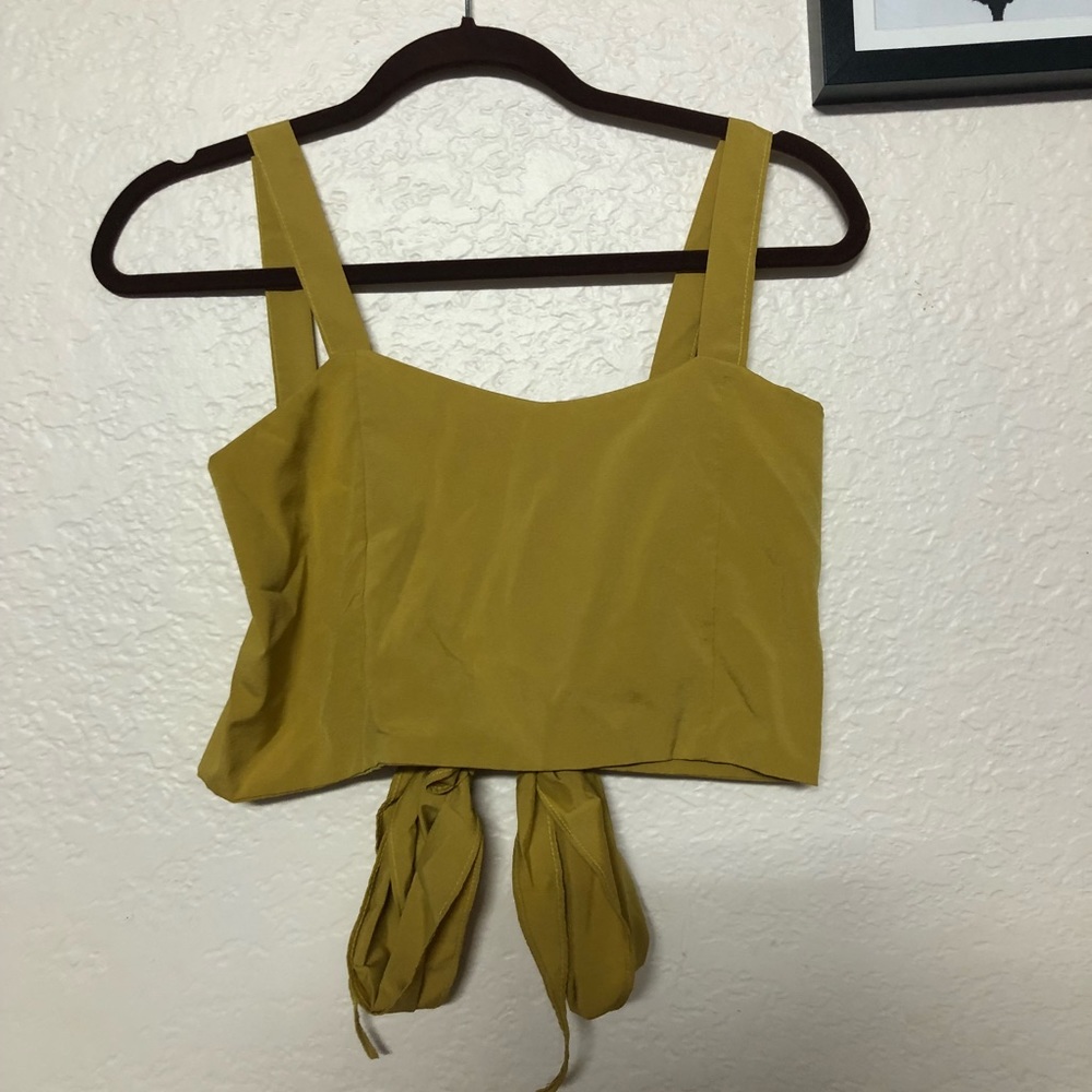 Crop top